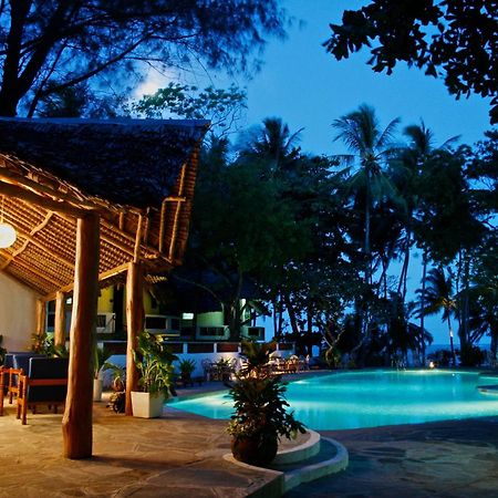 Plaza Beach Hotel Bamburi Exterior foto