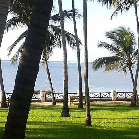 Plaza Beach Hotel Bamburi Exterior foto